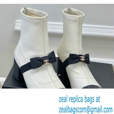 Chanel Heel 5.5cm Stretch Lambskin & Patent Calfskin Short Boots with Bow G40099 White 2023